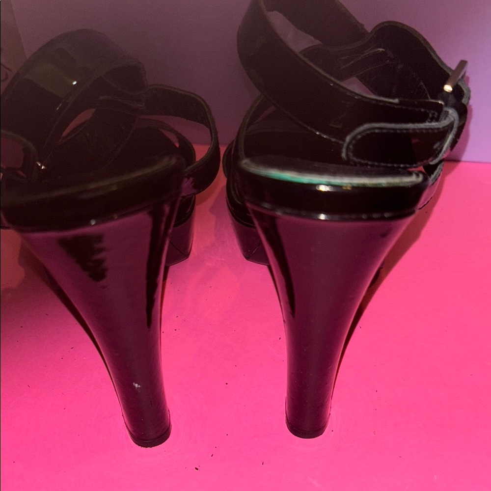 EUC Lauren Ralph Lauren Black Patent Leather Heels with Strap Around Ankle - Picture 5 of 7